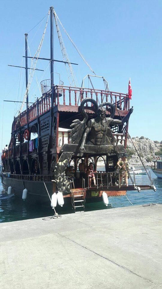 Akyaka Korsan Tekne Turu 