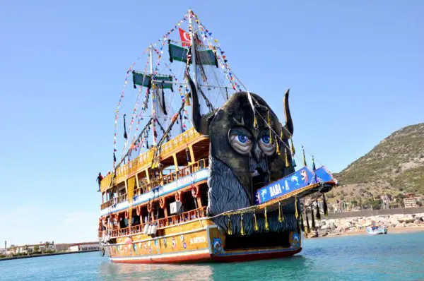 Alanya Pirate Boat Trip