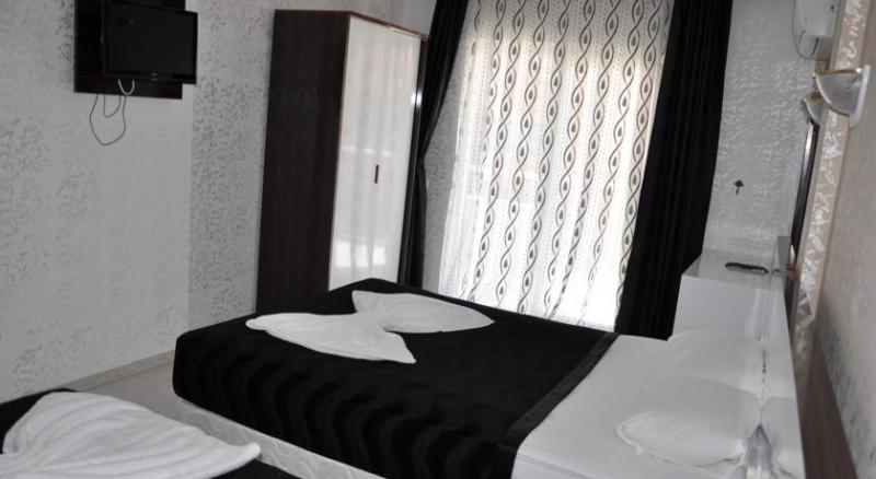 Merkez Apart 20TL 05367390751 Havuzlu Denize 300 m En İyi