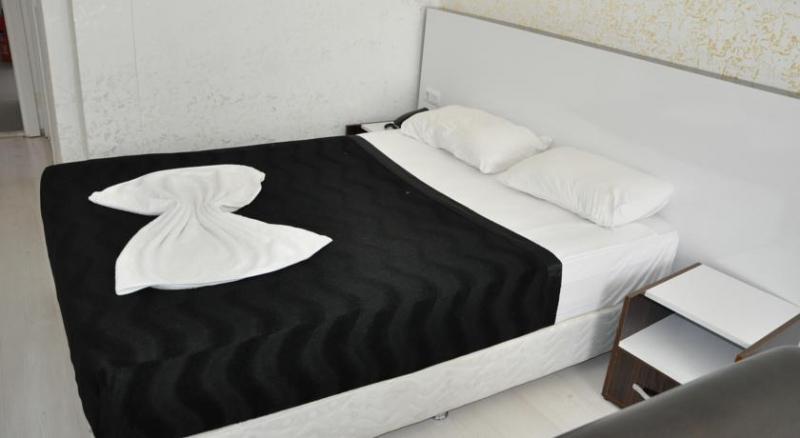 Merkez Apart 20TL 05367390751 Havuzlu Denize 300 m En İyi